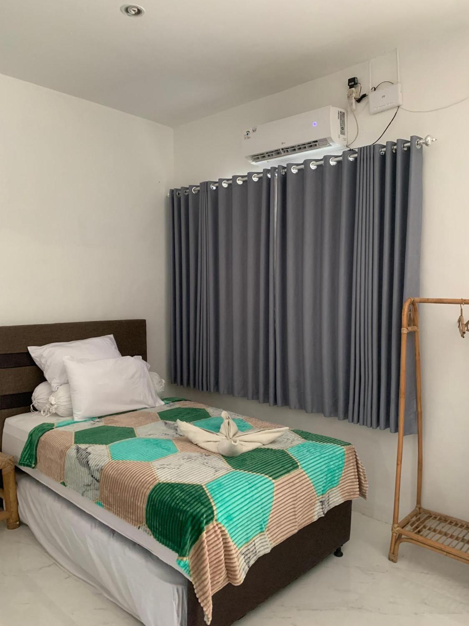 Gili Davidoff Skyline Hotel Gili Trawangan Kültér fotó